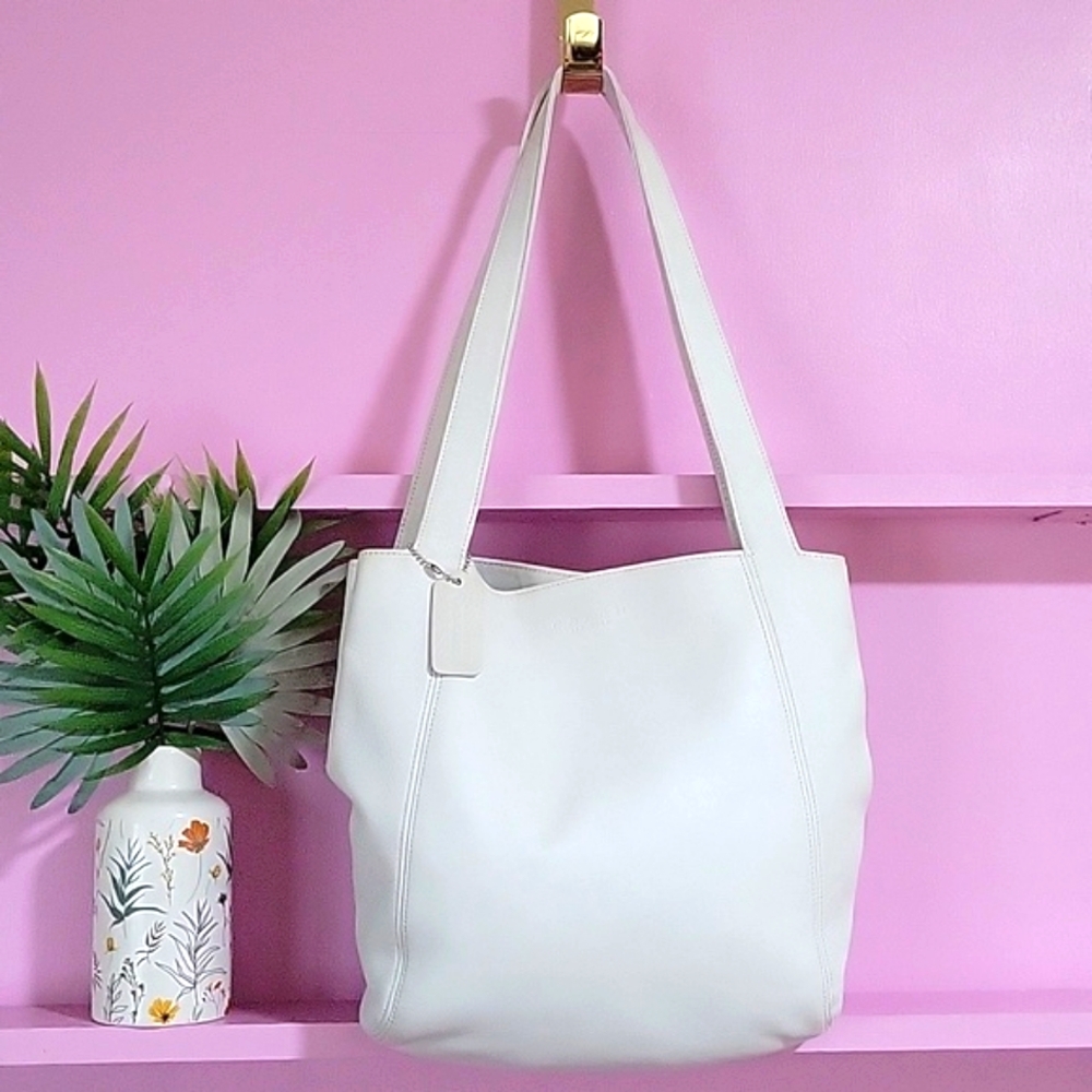 Coach Vintage Lexington Elegant White Tote Bag🤍🤍🤍